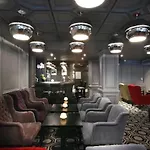 Le Cinq Hyper - Centre 4* Σαμπερί