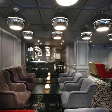 Le Cinq Hyper - Centre 4*