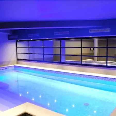 Le Cinq Hyper - Centre 4*