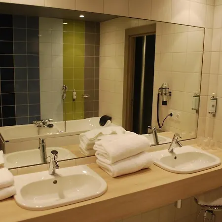 Le Cinq Hyper - Centre 4* Chambery