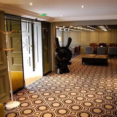 Le Cinq Hyper - Centre 4*