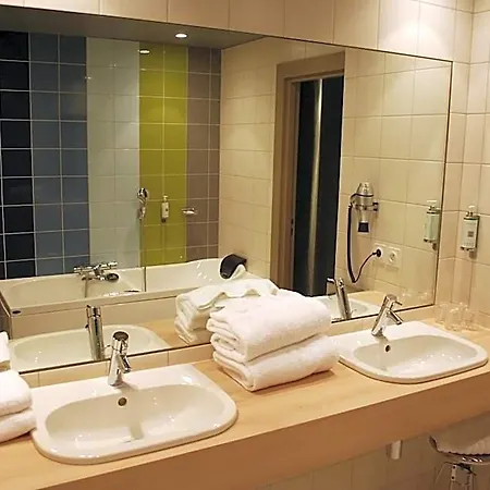 Le Cinq Hyper - Centre Hotel