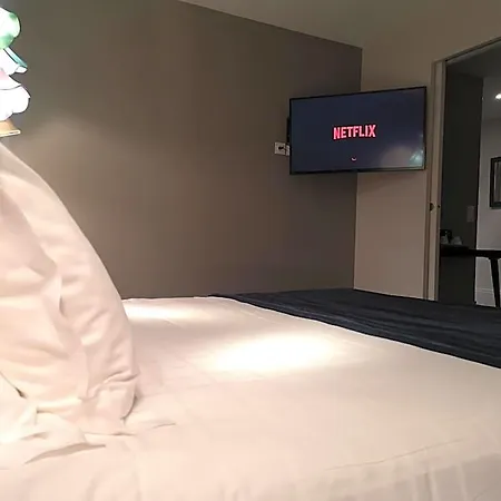 Le Cinq Hyper - Centre Hotel 4*