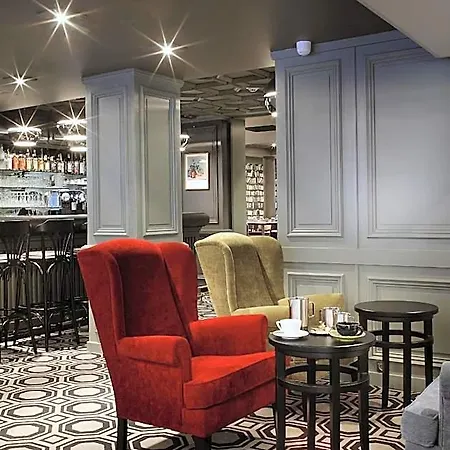 Le Cinq Hyper - Centre Hotel 4*