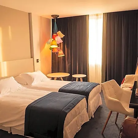 Le Cinq Hyper - Centre Hotel 4*