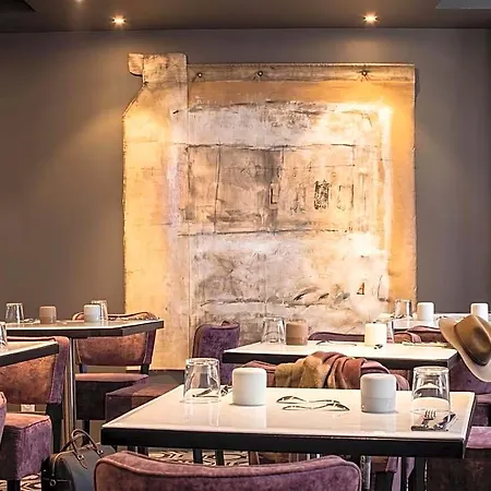 Le Cinq Hyper - Centre Hotel 4*
