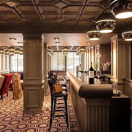 Le Cinq Hyper - Centre 4*