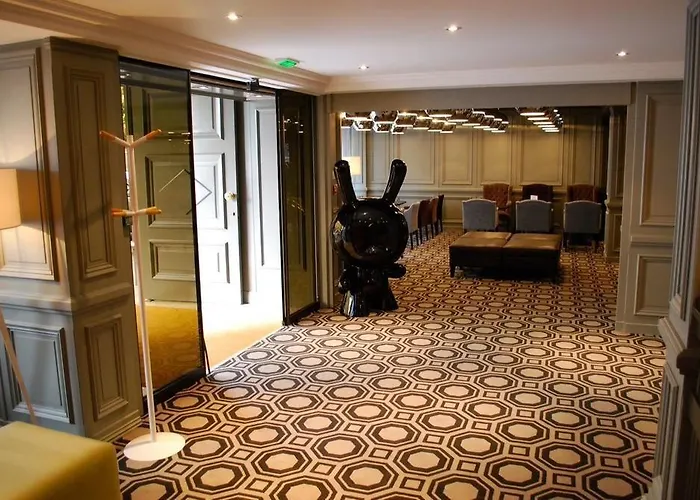 Le Cinq Hyper - Centre 4*