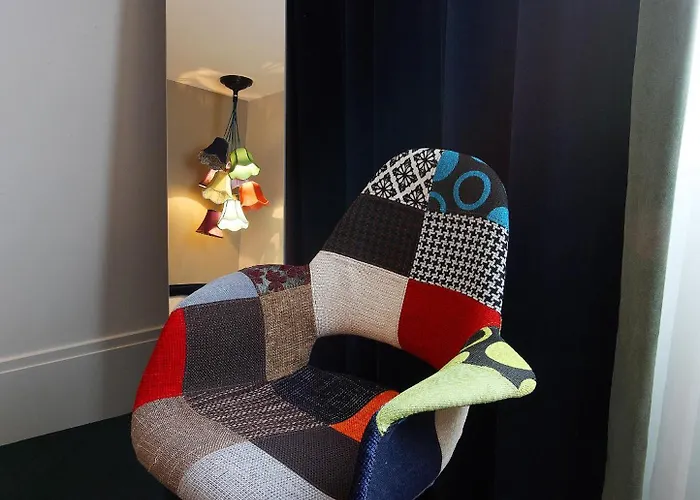 Hotel Le Cinq Hyper - Centre 4*