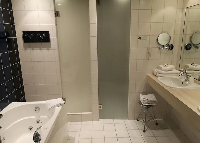 호텔 Le Cinq Hyper - Centre Chambéry