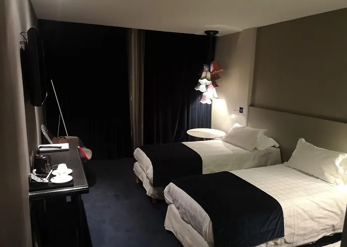 Le Cinq Hyper - Centre 호텔 Chambéry