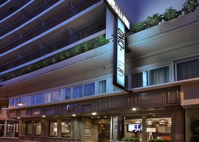 호텔 Le Cinq Hyper - Centre 4*