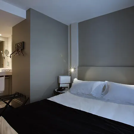 Le Cinq Hyper - Centre Hotel 4*